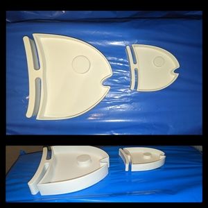 Set of 2 fish shaped pet reptile bowls. One mini & one large matching set unused